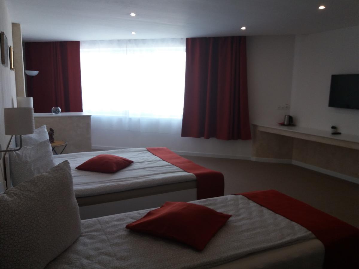 Csiki Hotel Miercurea Ciuc Ngoại thất bức ảnh